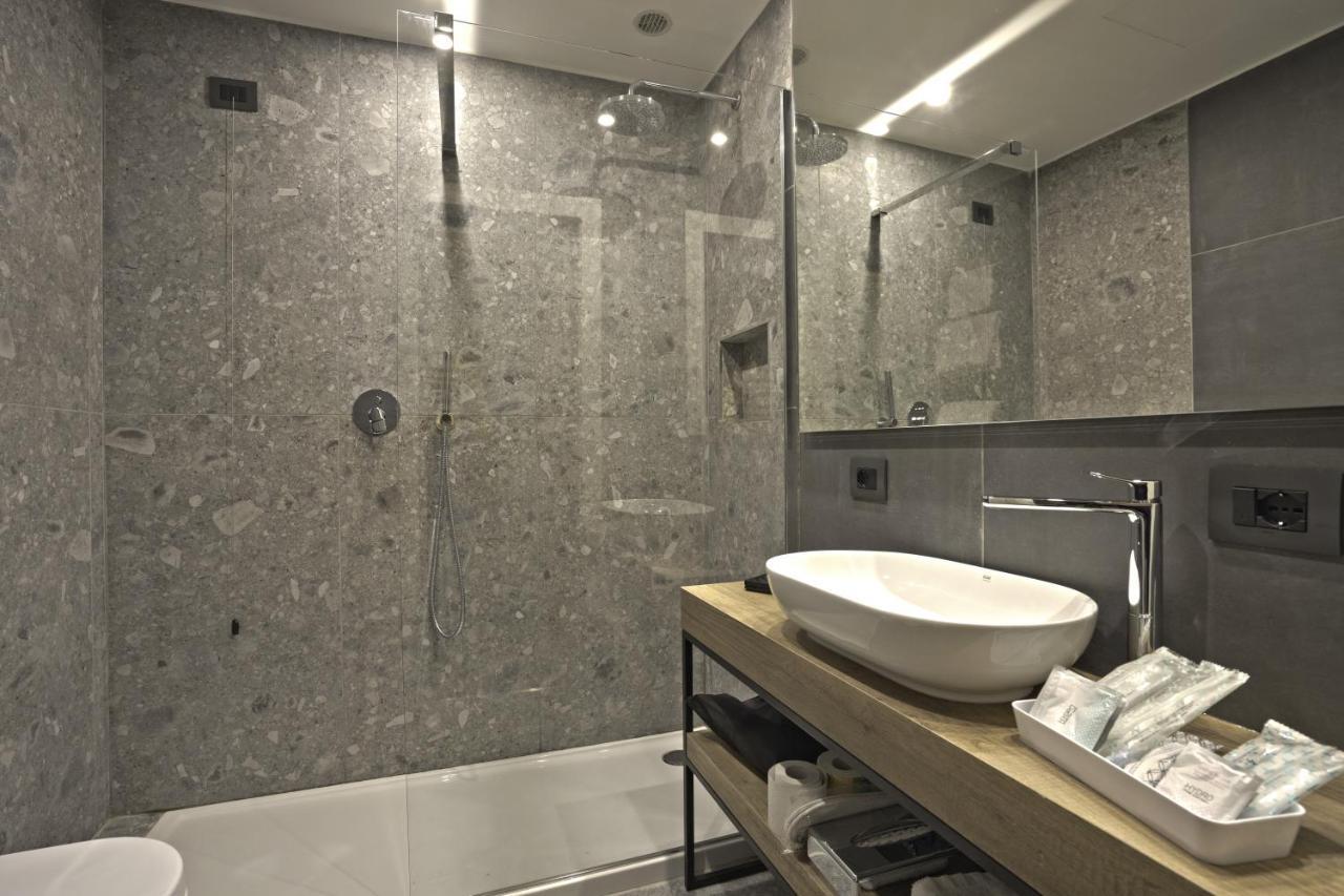 Hotel Motel Ascot リッソーネ エクステリア 写真