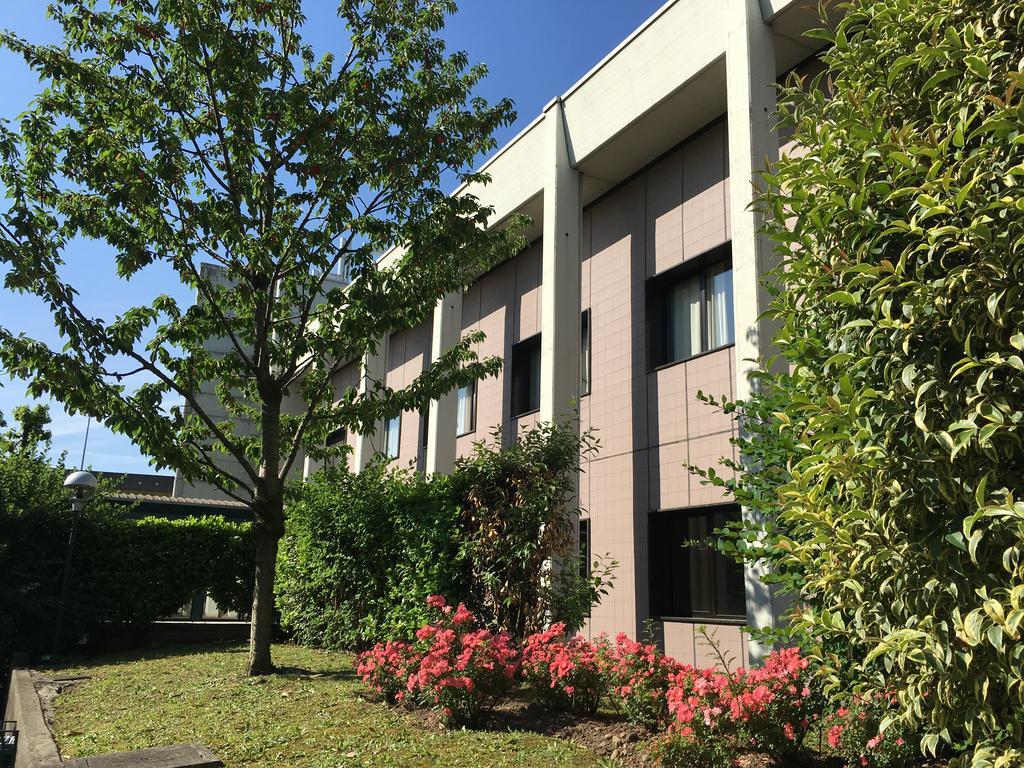 Hotel Motel Ascot リッソーネ エクステリア 写真