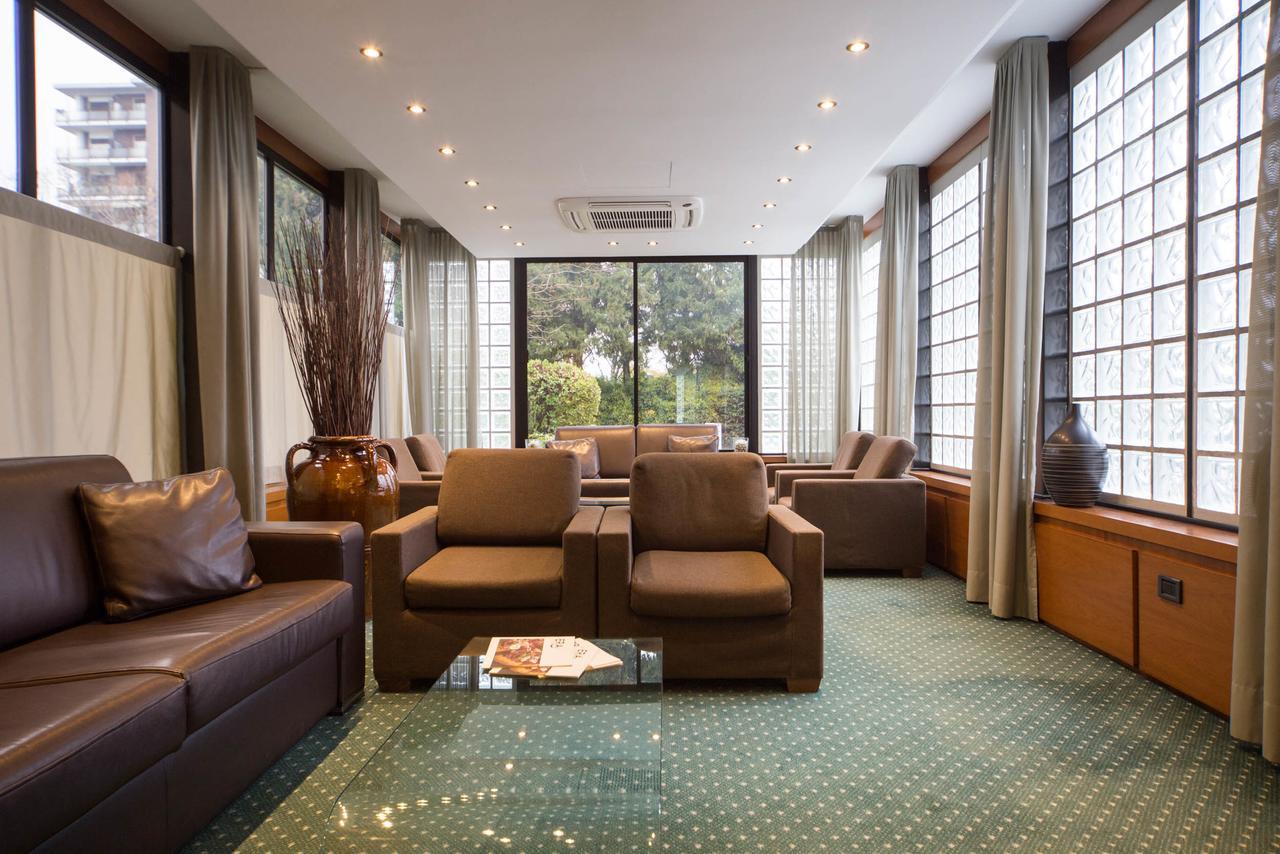 Hotel Motel Ascot リッソーネ エクステリア 写真