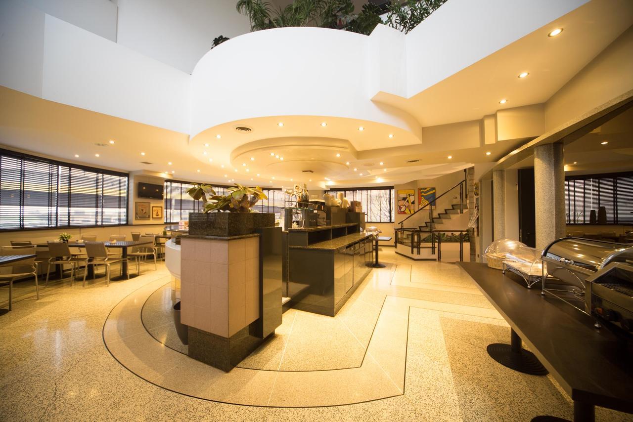 Hotel Motel Ascot リッソーネ エクステリア 写真